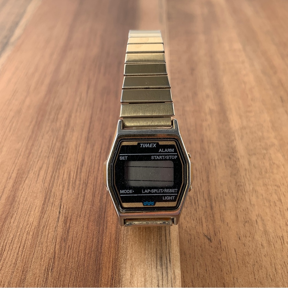 Vintage Ladies Timex digital watch